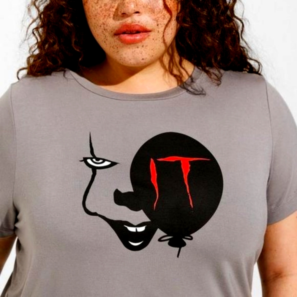 ❤️NWT VINTAGE TORRID TEE - PENNYWISE STEPHEN KING'S IT SCARY CLOWN HALLOWEEN